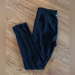 Athleta Transcend Stash Leggings size Medium